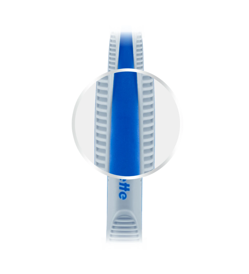 GILLETTE BLUE SIMPLE 3 DISPOSABLE RAZOR FOR MEN SENSITIVE SKIN 4 PIECES